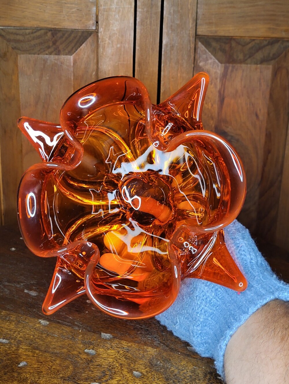 Hand-Blown Pink Glass Centerpiece Bowl - Picture 6 of 14